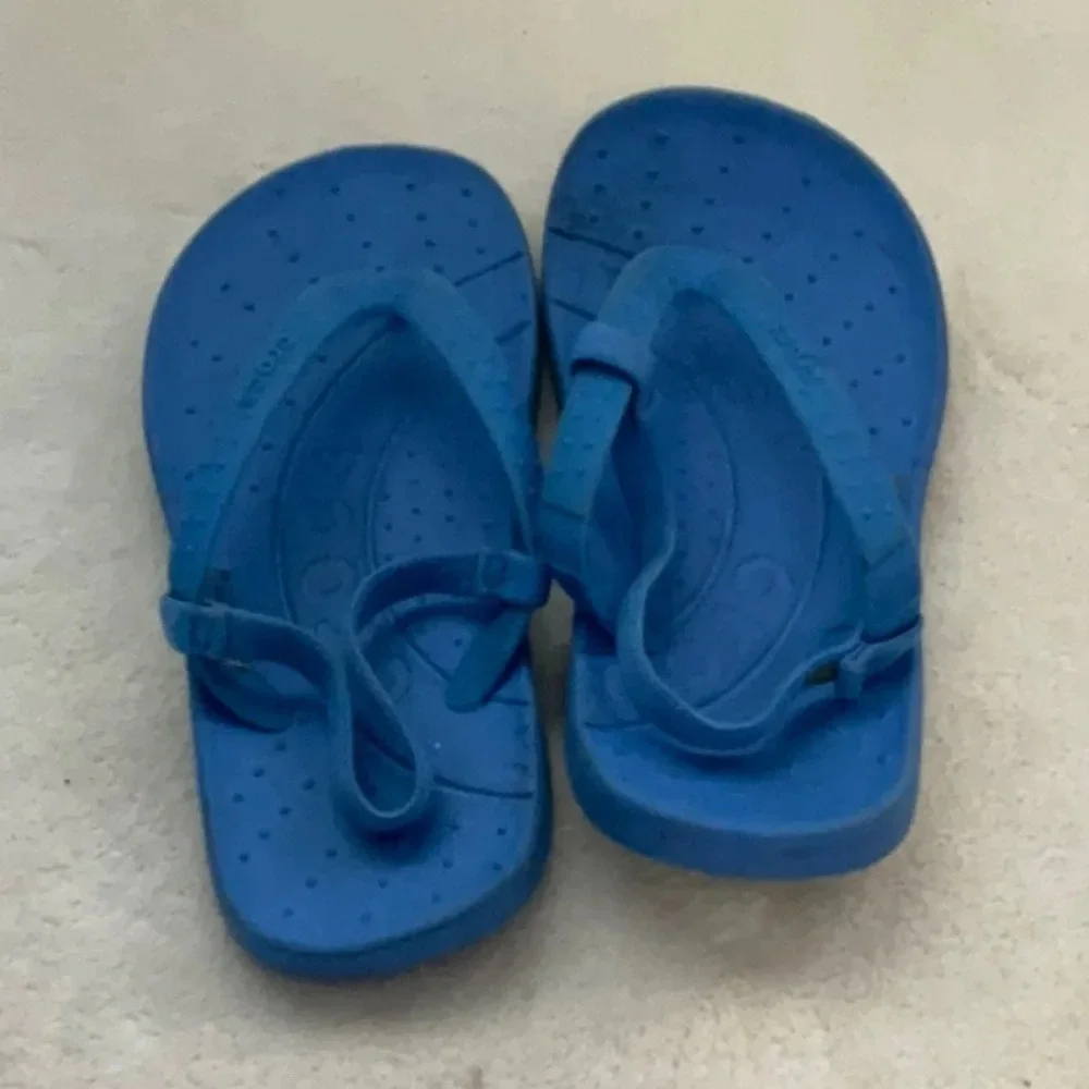 CROCS worn good